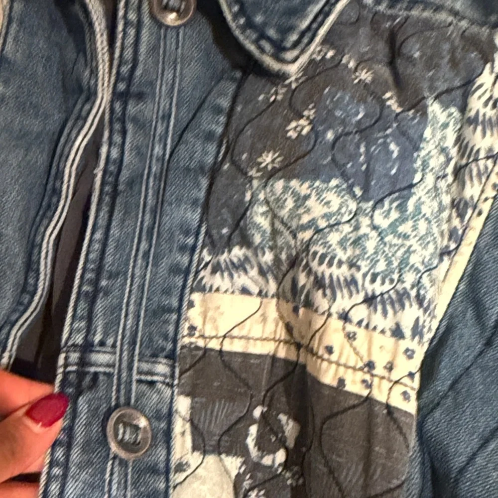 Free People pieced together floral Blue Patchwork Jean denim quilted Jacket s - Picture 4 of 5